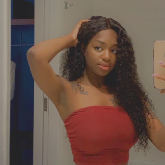 Meet your Posher, Kim - Picture 1 of 1